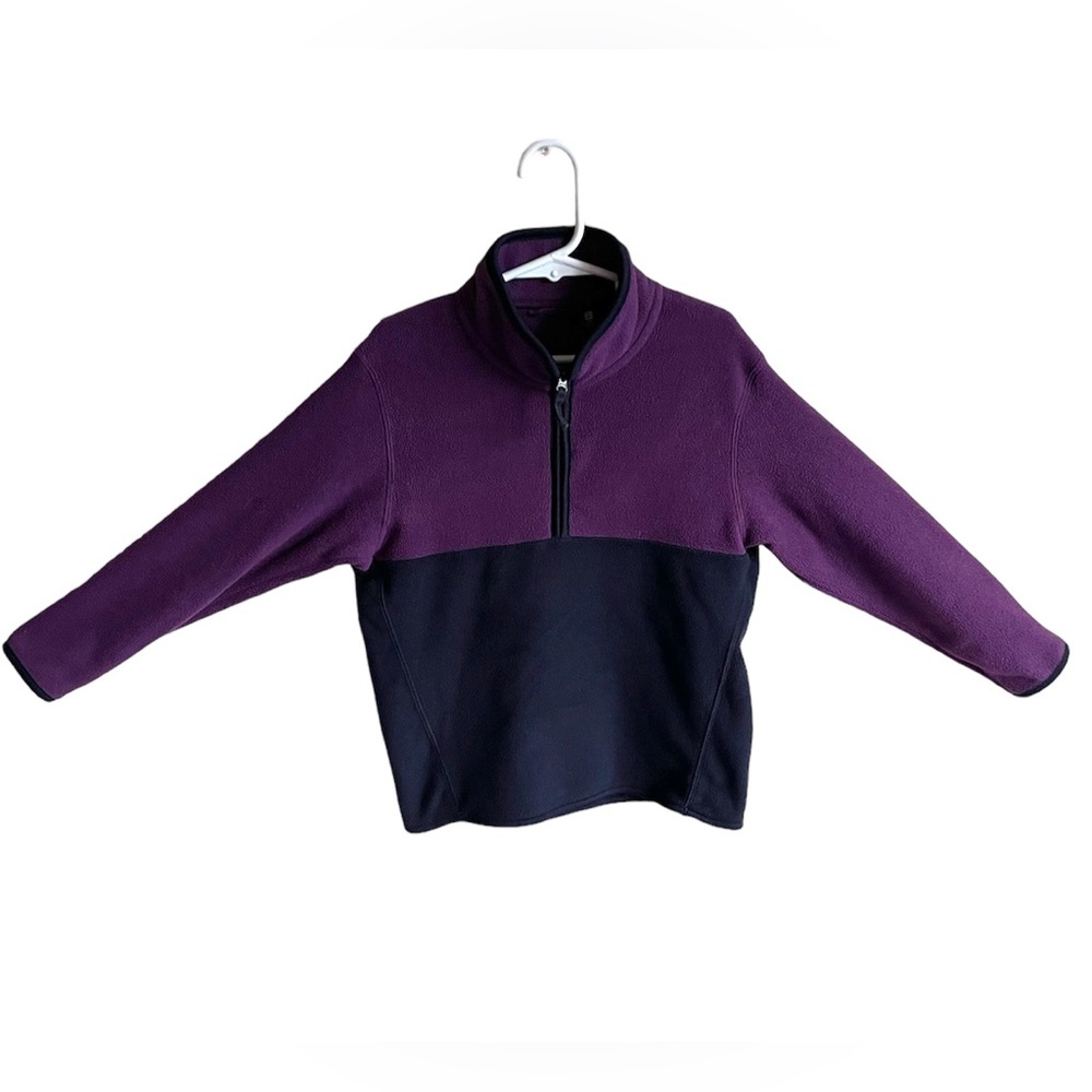 **2 for $20**Kids Uniqlo fleece jacket, size 120